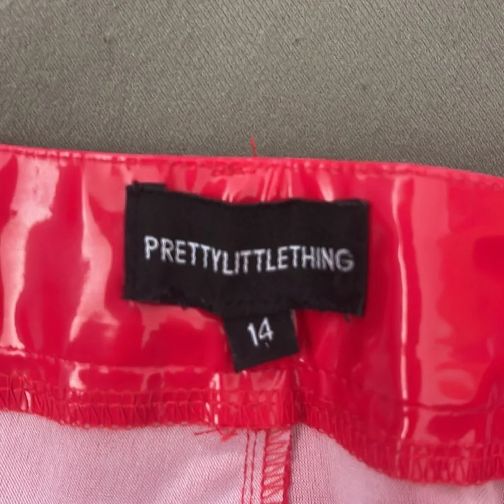 PRETTY little THING  metalic red color Hi-RISE  Size 14” Womens pants - Picture 4 of 15